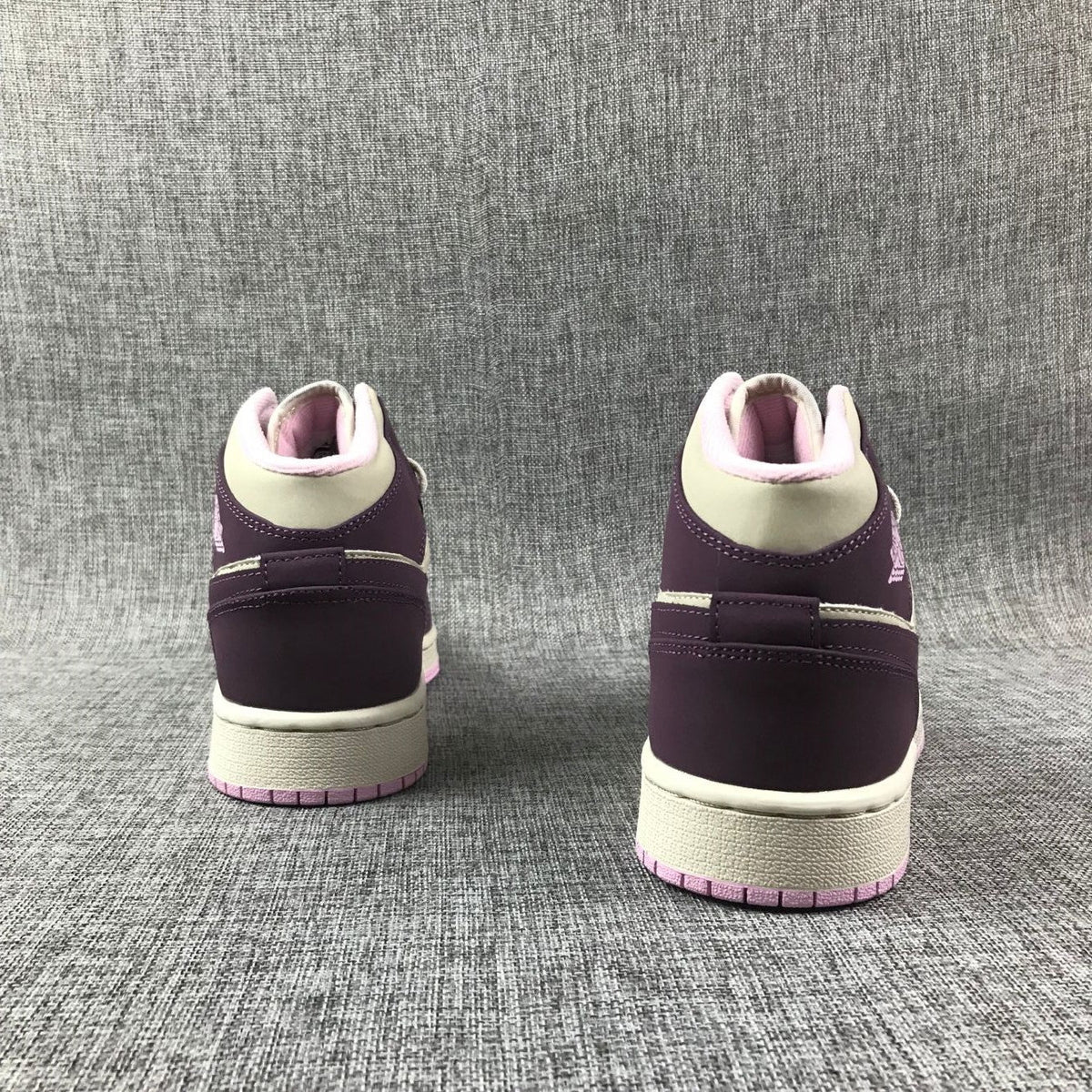 Jordan Air Jordan 1 Mid Kids' Sneakers White and Purple