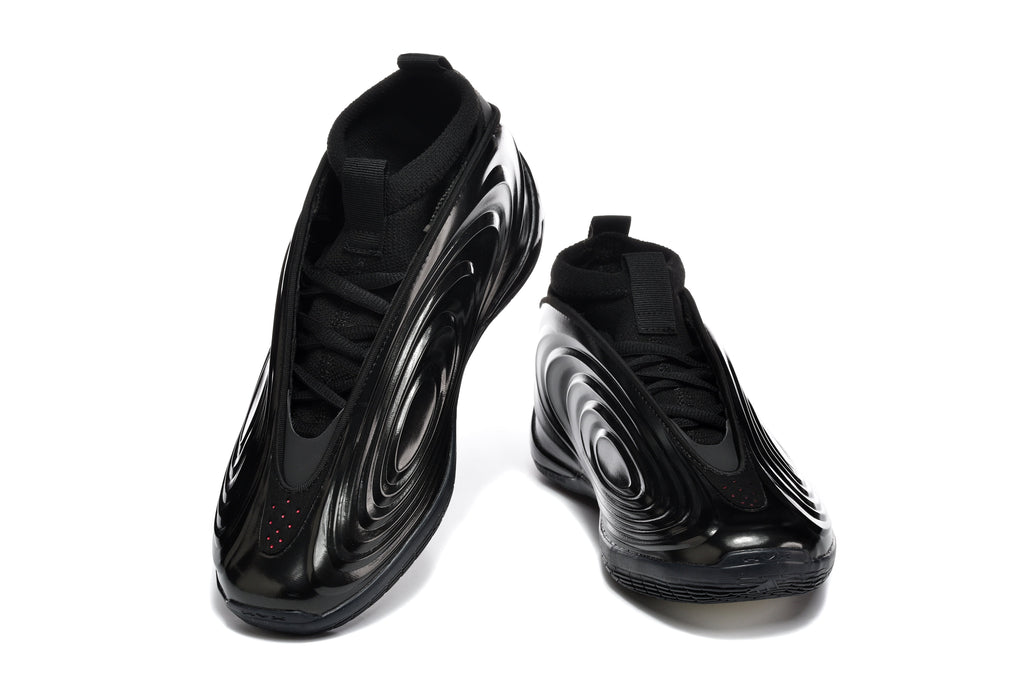 Black 939-6 Low-Top Sneakers