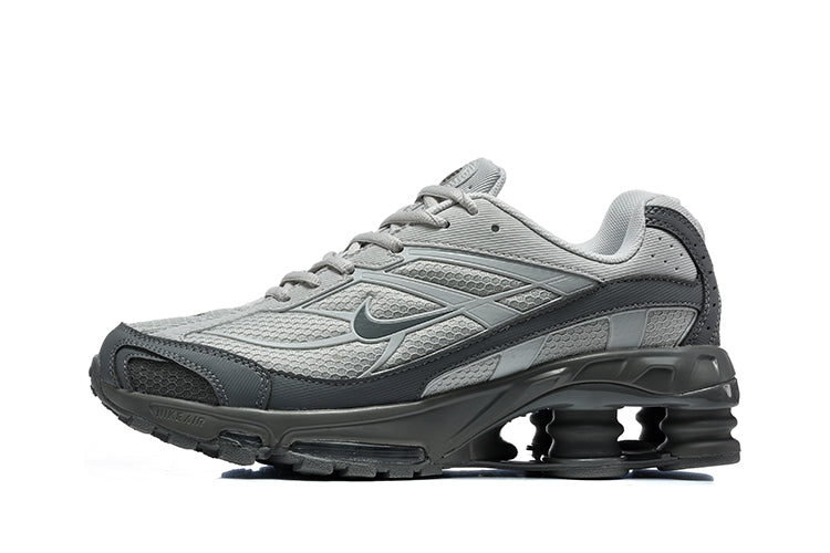 Nike Shox Ride 2 Sneakers in Grey
