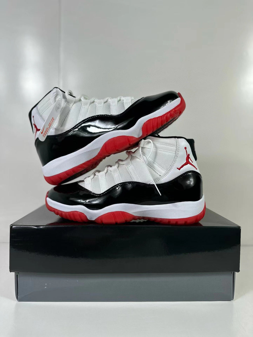 Jordan Air Jordan 11 Retro High Sneakers Concord Bred Black Red