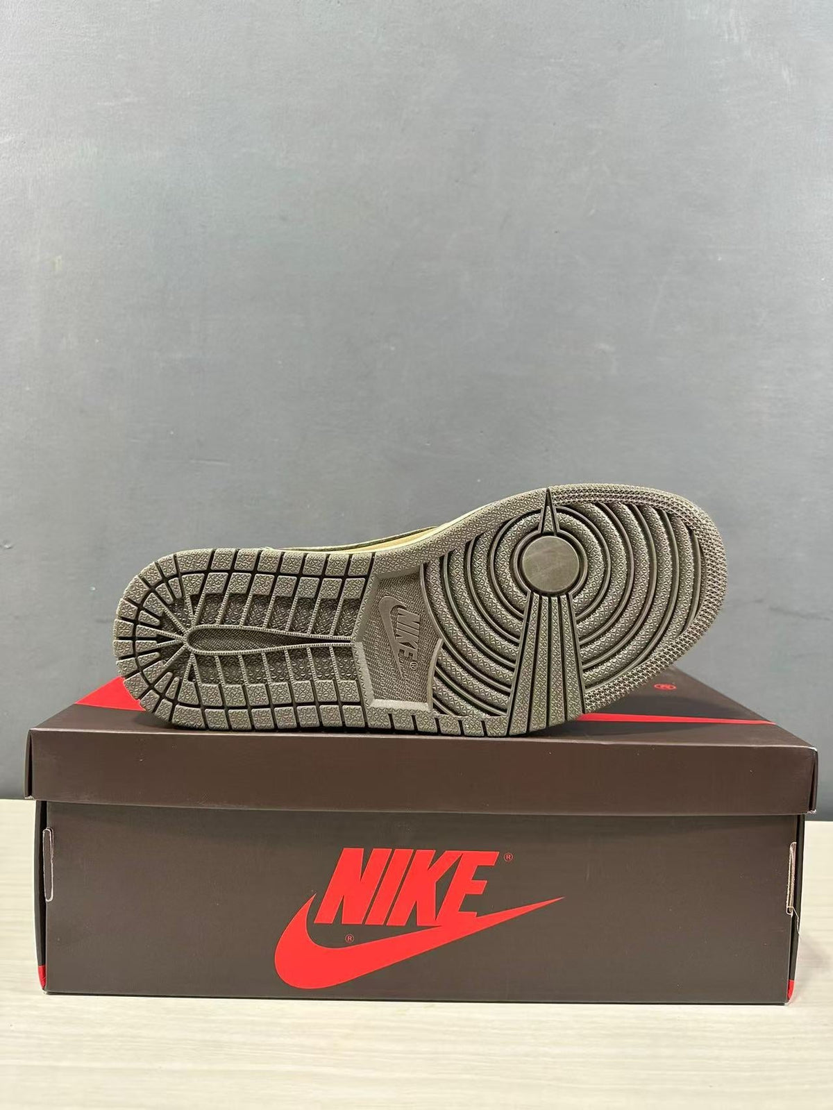 Jordan Air Jordan 1 Low Olive Green DM7866-203