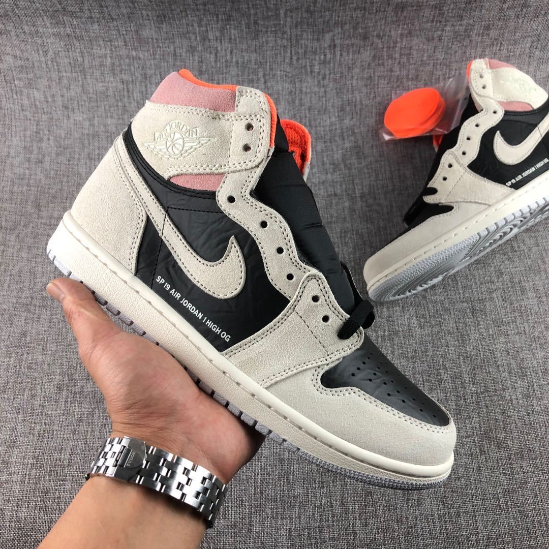 Jordan Air Jordan 1 High OG Gray Black Pink Sneakers 555088-018