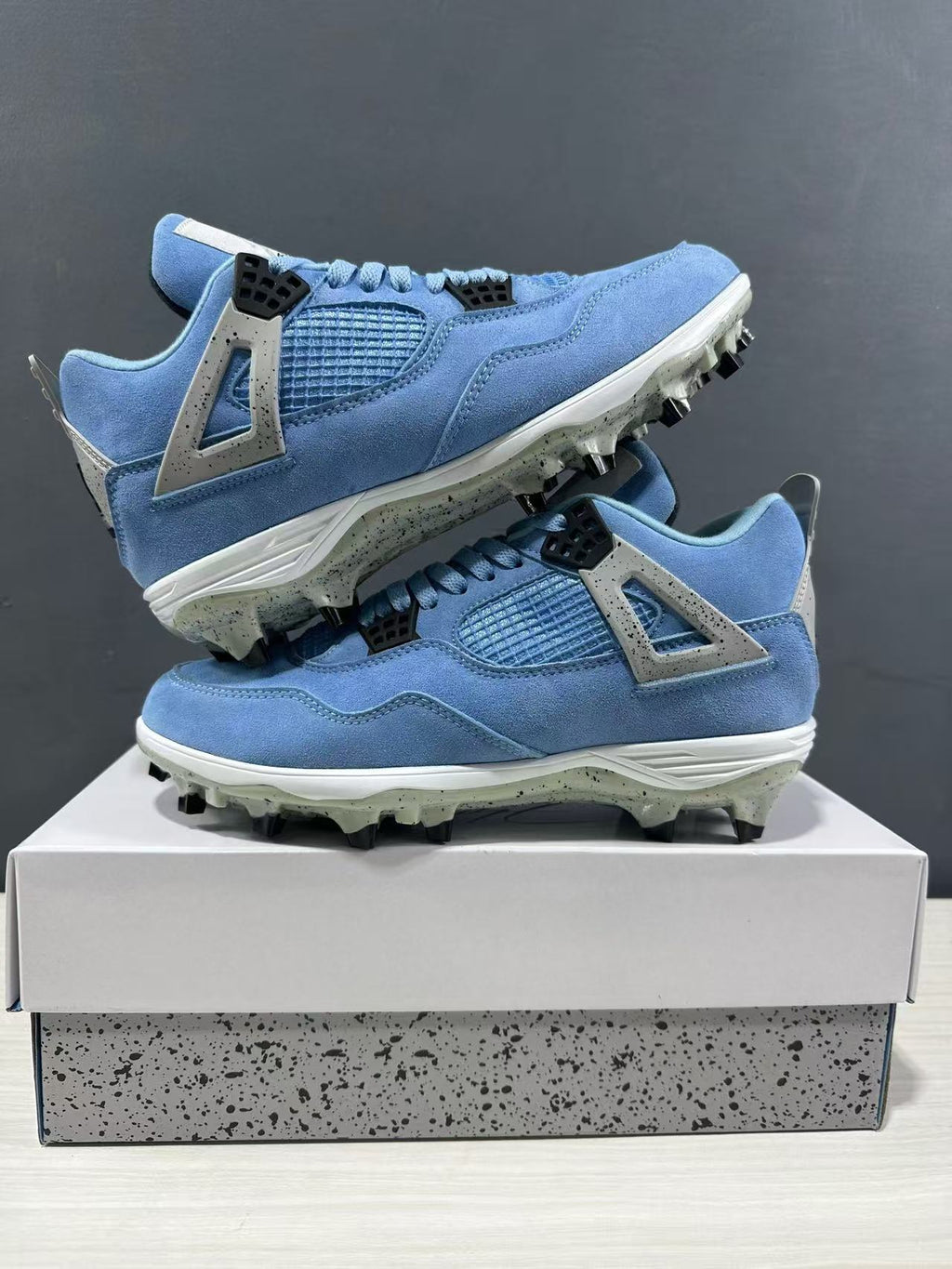 Jordan Air Jordan 4 University Blue Cleated Sneakers CT8572-400