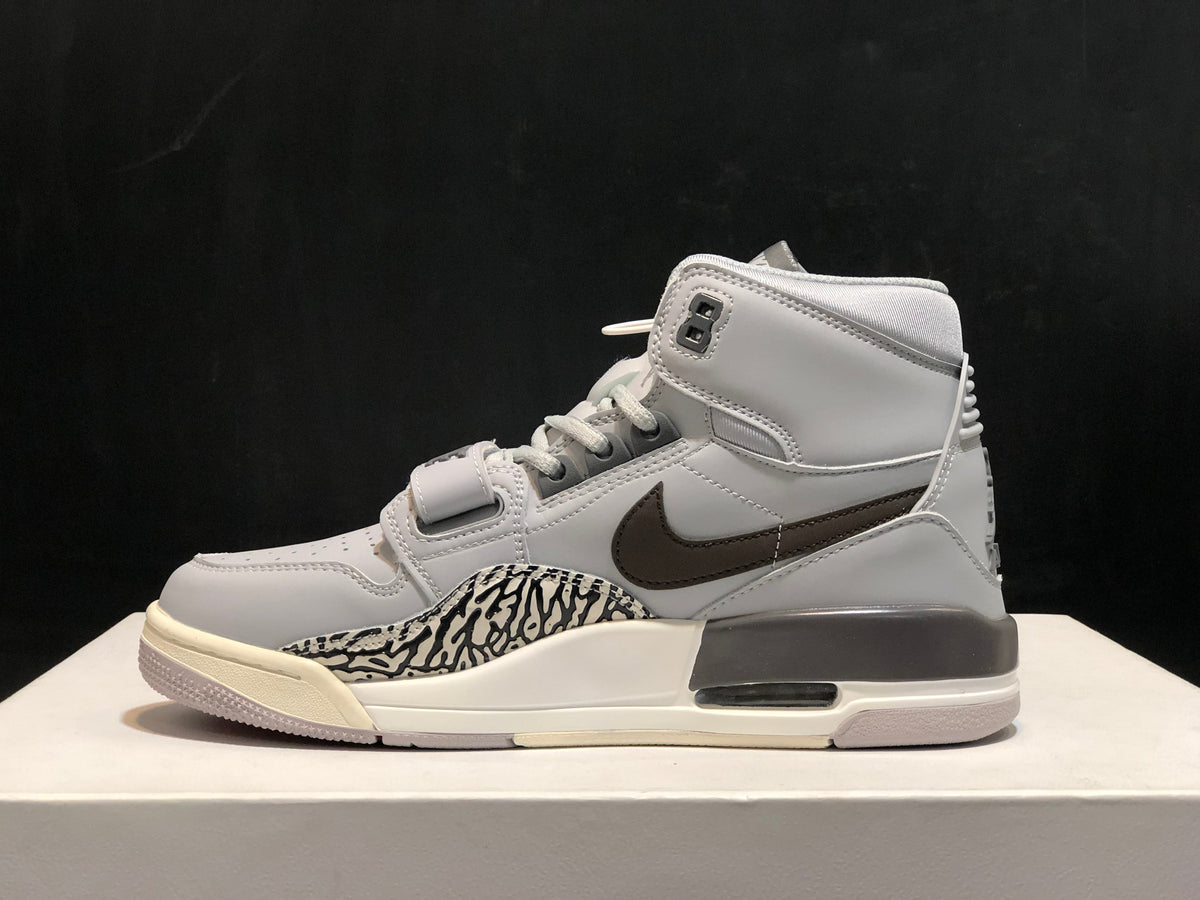 Jordan Air Jordan Legacy 312 Grey Cement Sneakers AV3922-002
