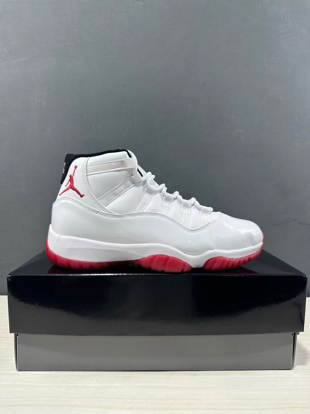 Jordan Air Jordan 11 Retro Low White and Red CT8012-160