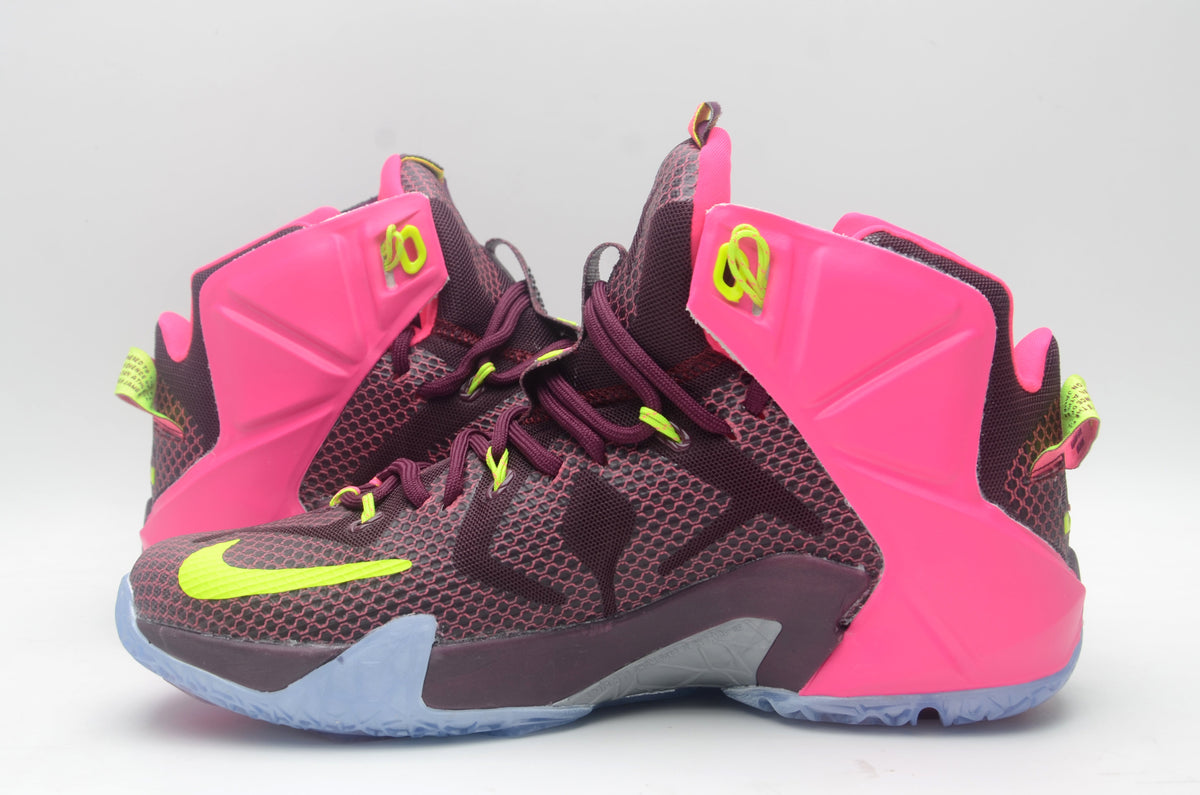 Nike High-Top Basketball Sneakers Burgundy Pink