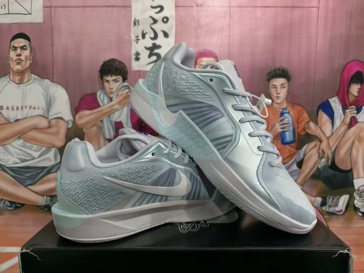 Nike Basketball Shoes in Light Blue