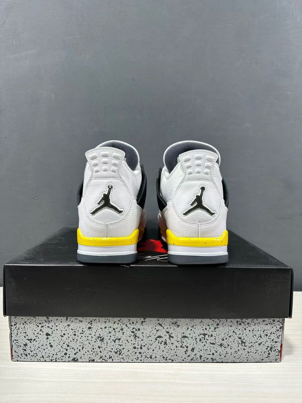 Jordan Air Jordan 4 White Yellow Retro Basketball Sneakers IO2468-102